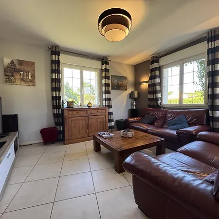 House Near Le Mans Circuit With Garden Hébergement de vacances Montfort-le-Gesnois